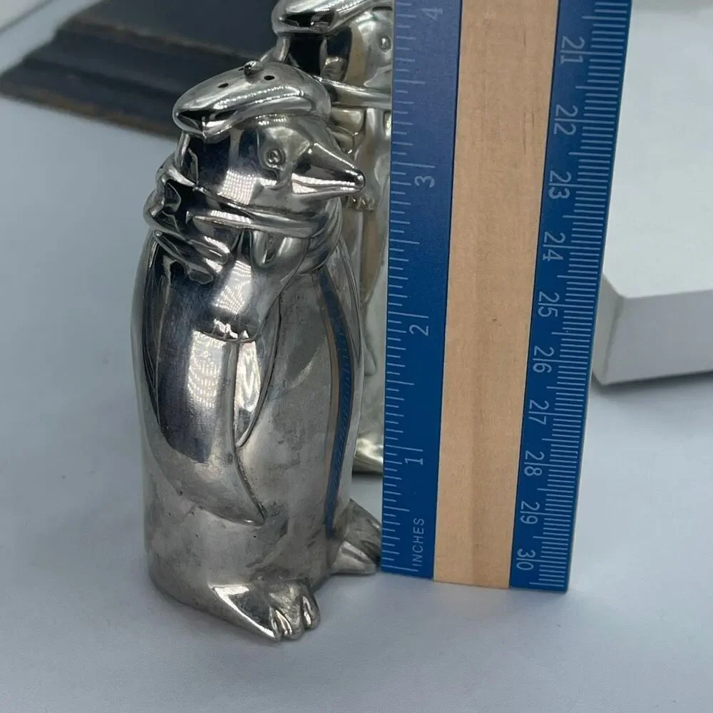 Vintage Towle silver -plated penguin salt n pepper shakers.